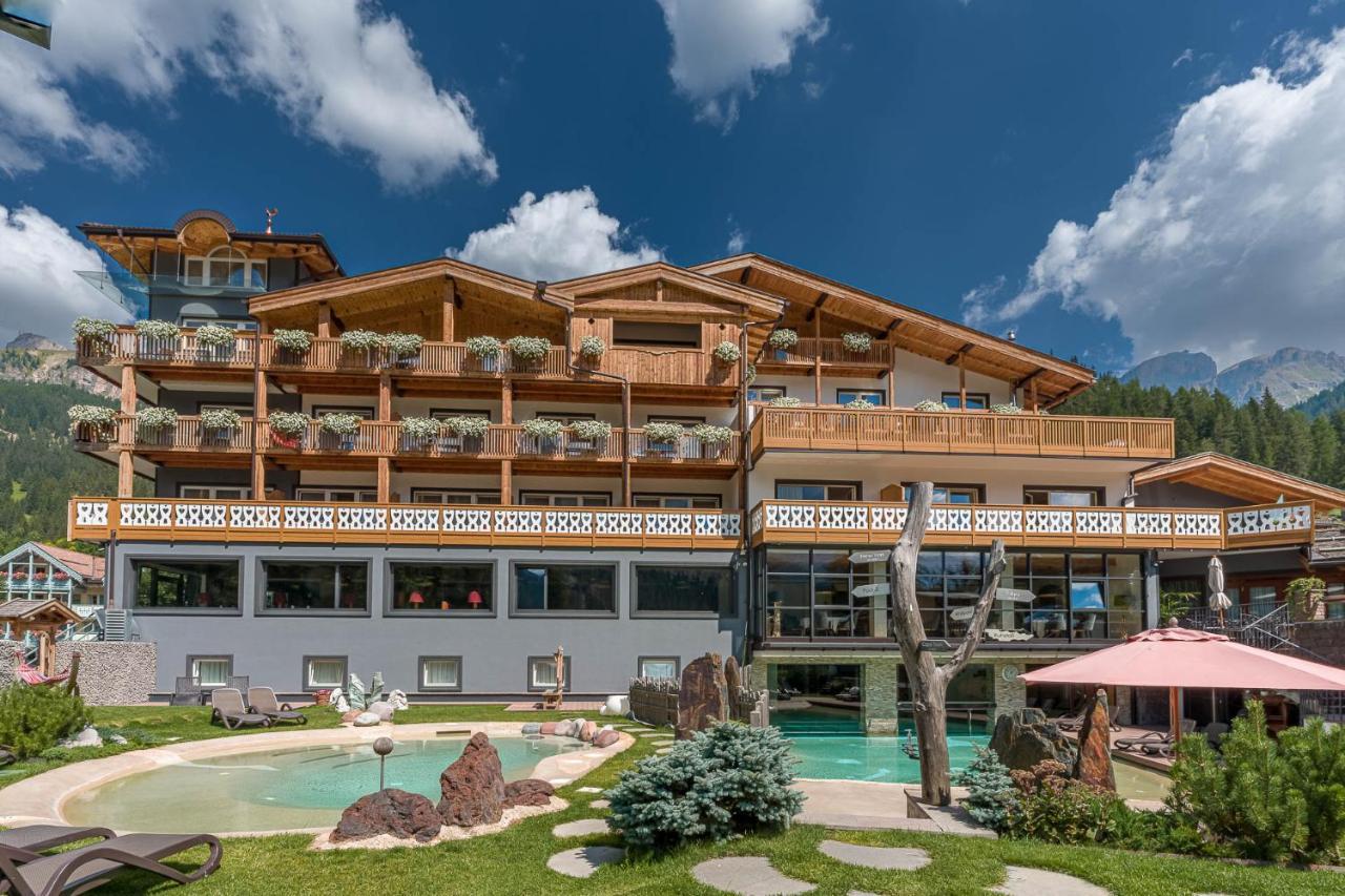 Croce Bianca Leisure & Spa Hotel กานาเซย์ ภายนอก รูปภาพ