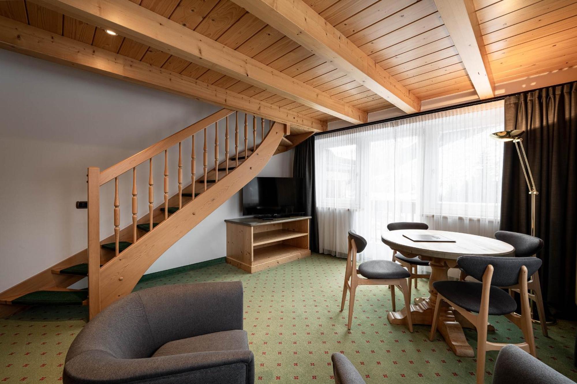 Croce Bianca Leisure & Spa Hotel กานาเซย์ ภายนอก รูปภาพ