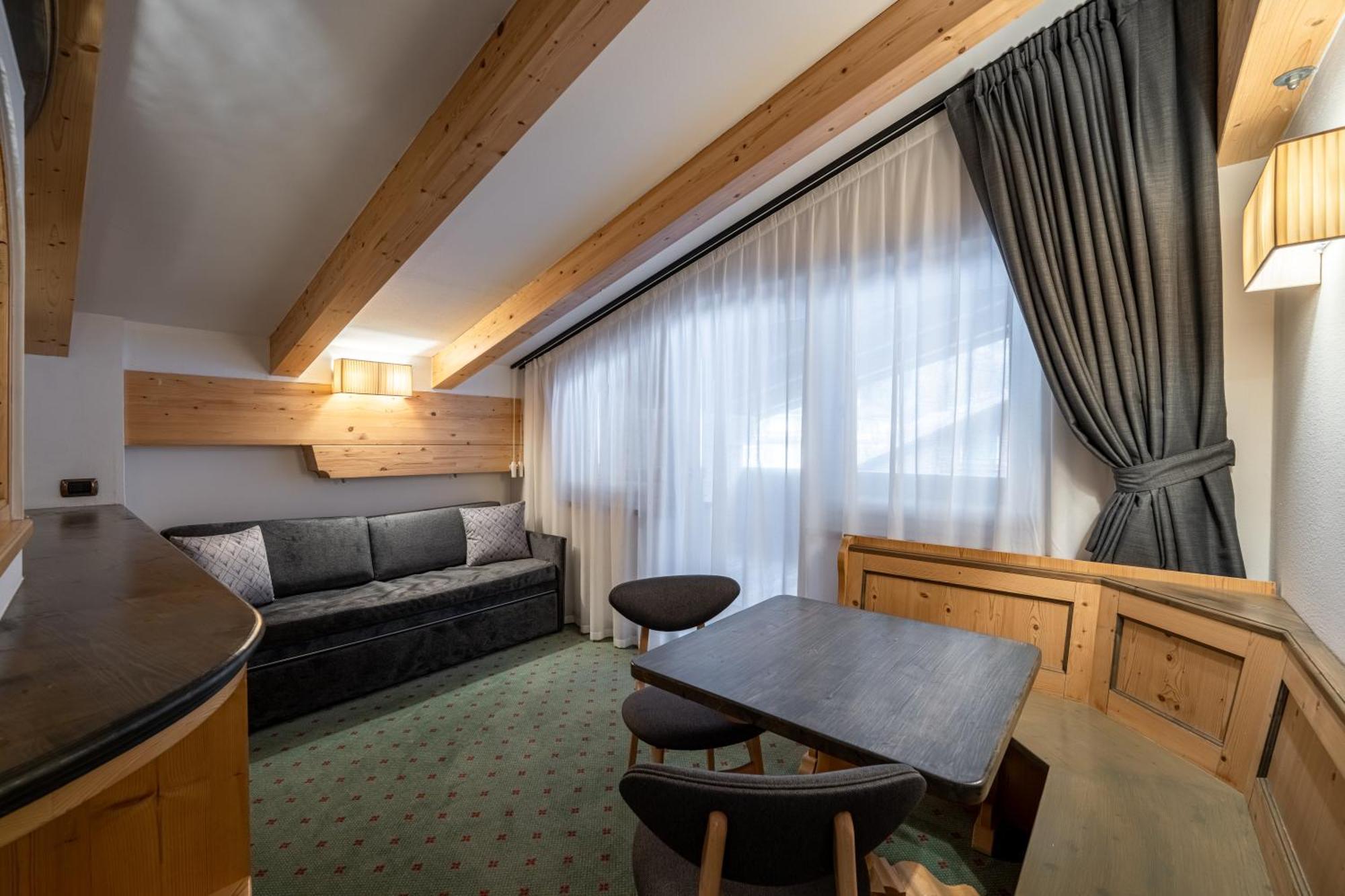 Croce Bianca Leisure & Spa Hotel กานาเซย์ ภายนอก รูปภาพ